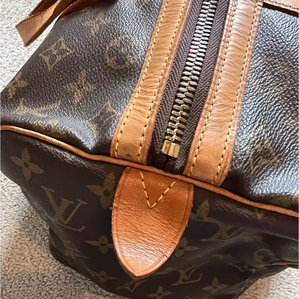 Authentic Louis Vuitton Sac Souple 35 - Picture 7 of 16